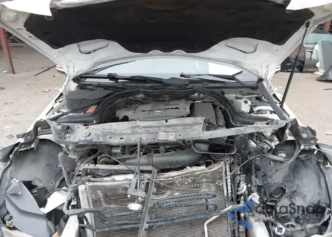 2013 Mercedes-Benz C 250 Sport z USA, uszkodzony, nr VIN WDDGF4HB6DA794986